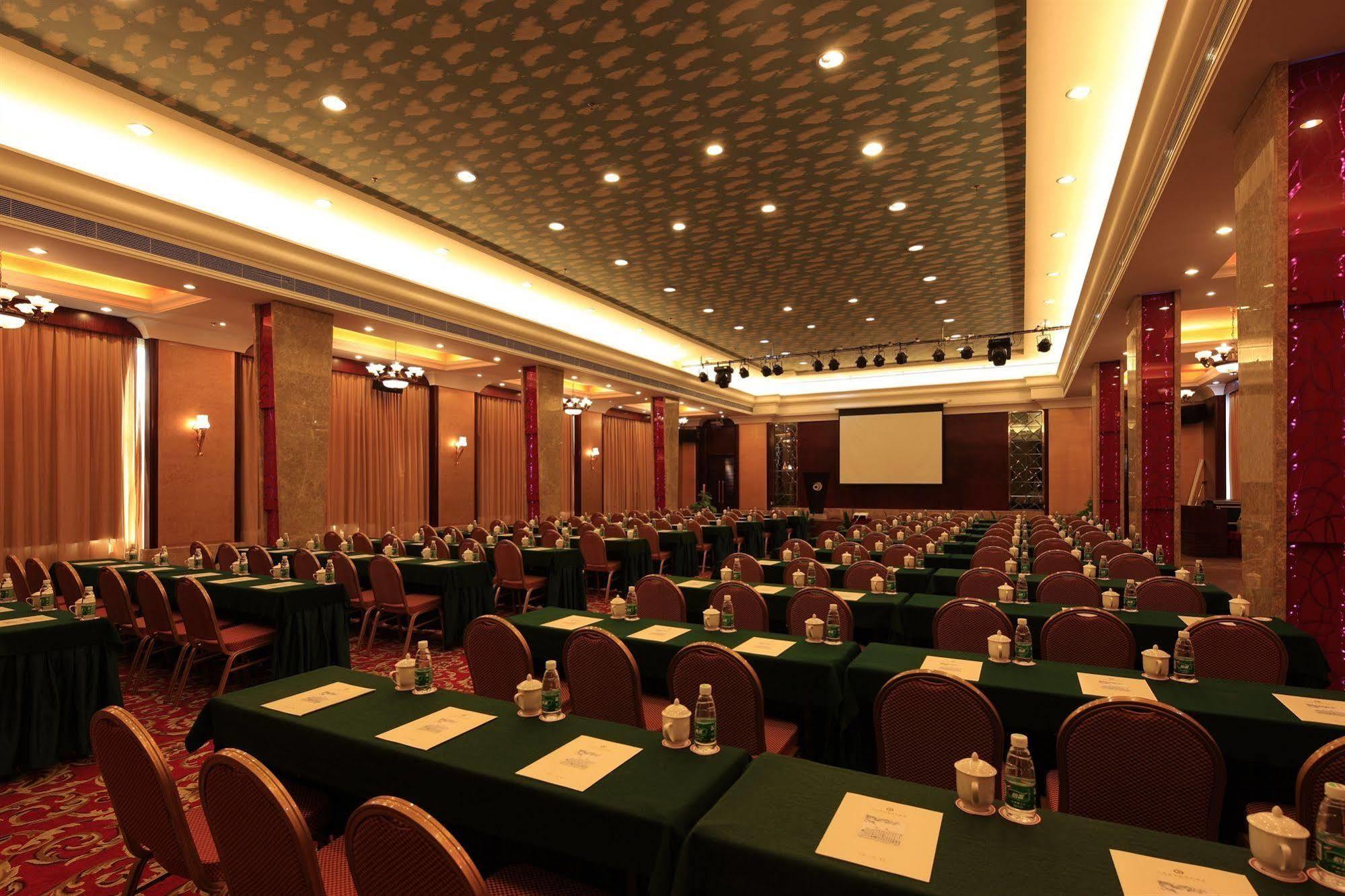 Guangzhou Nanfang Yiyuan Hotel Exterior photo